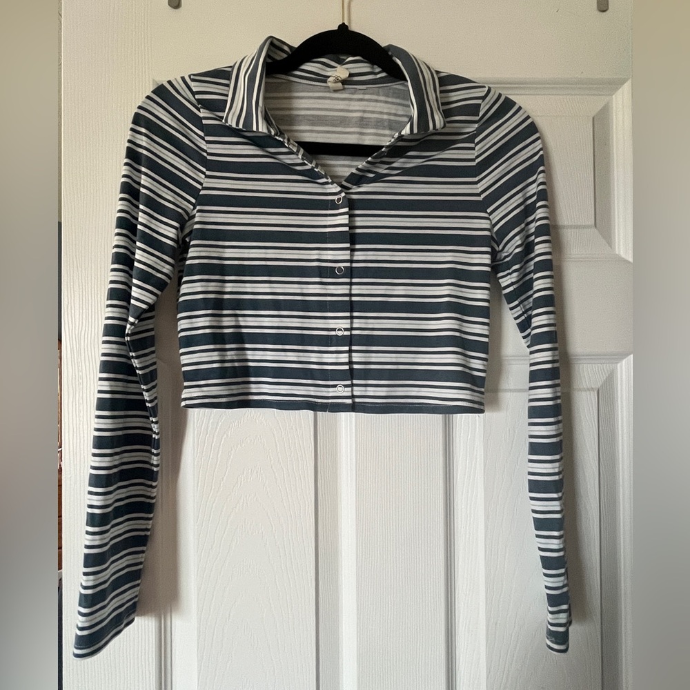 Small long sleeve crop top - LA Hearts by Pacsun